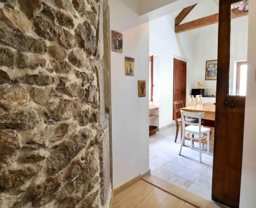 Les Hauts Du Chateau Chambéry Esterno foto